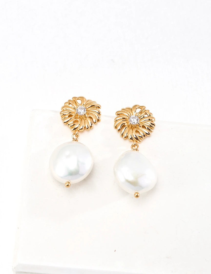 Vintage Gold Flower Pearl Drop Earrings